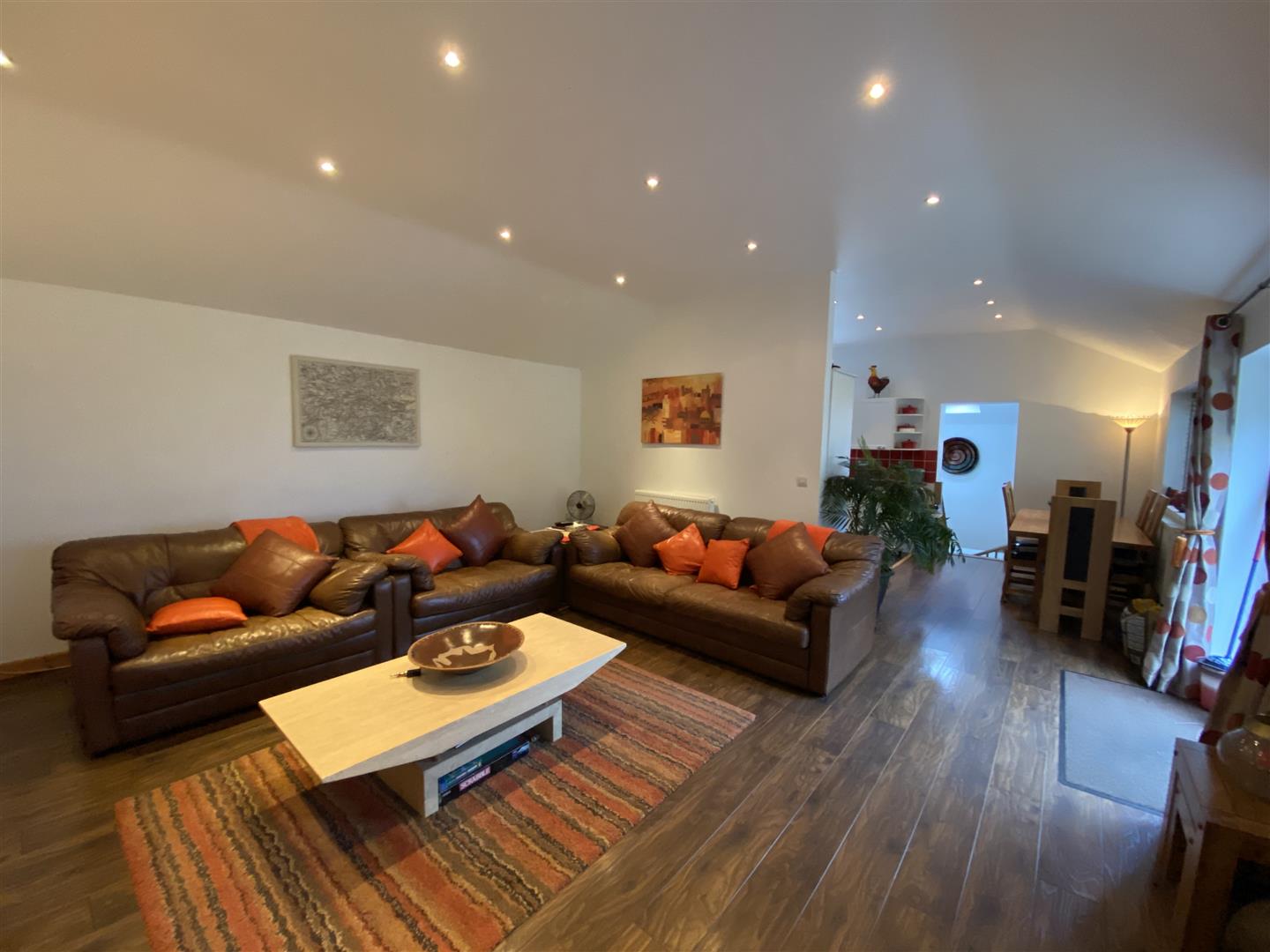 ANOTHER ROOM ASPECT